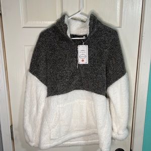 Sherpa Gray/White Quarter Zip